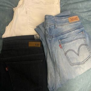 3 pair of Women Levi’s. Size 16 32-33. Worn 1-2 times. No marks or damages
